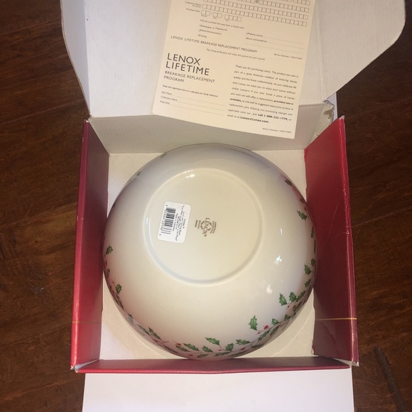 Brand New in Box LENOX Holiday Sentiment Serving Bowl Christmas Holly Dinner - Picture 6 of 10